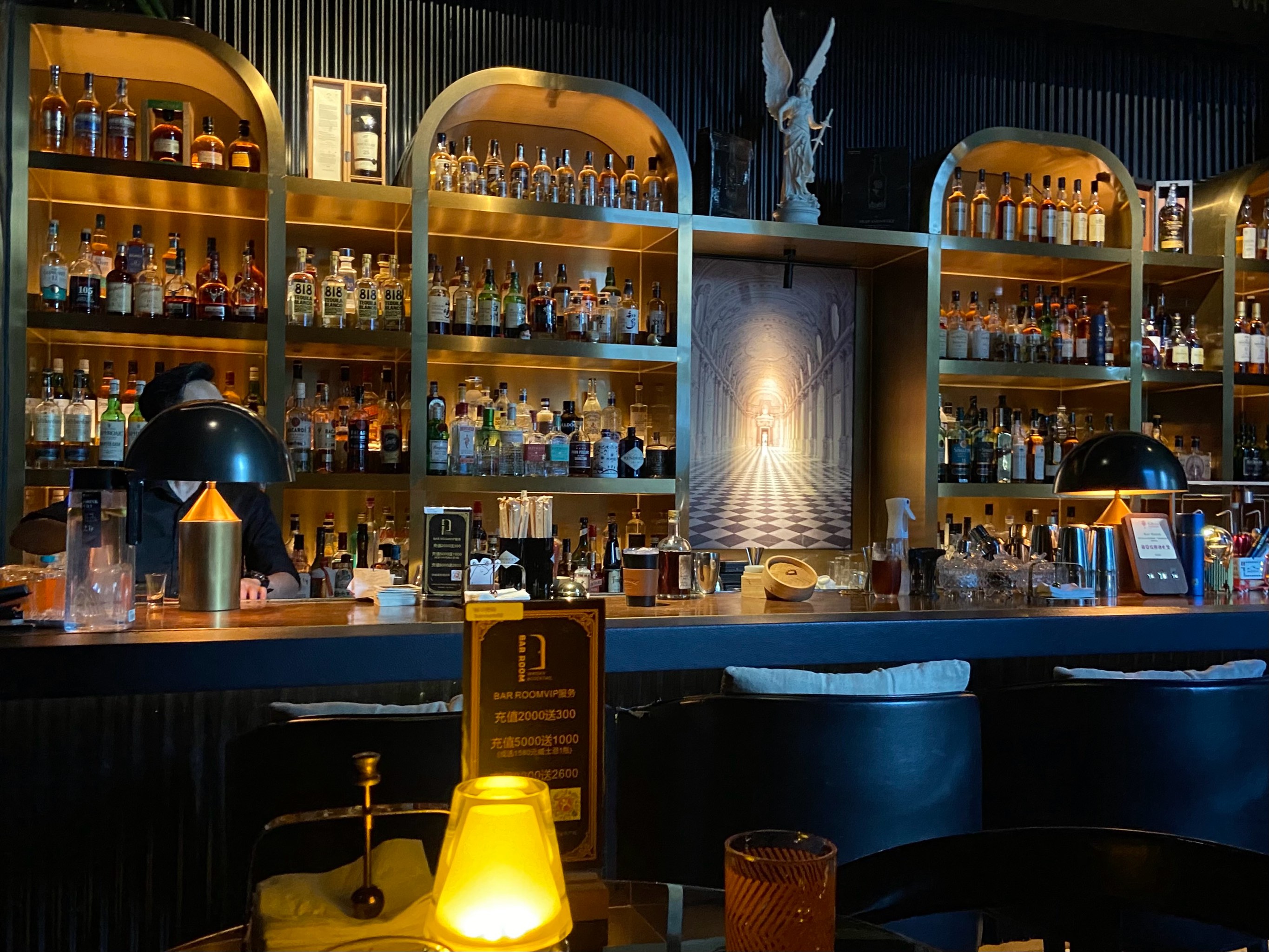 鹤岗商务ktv环境好商务ktv怎么样-兴山区ktv预订